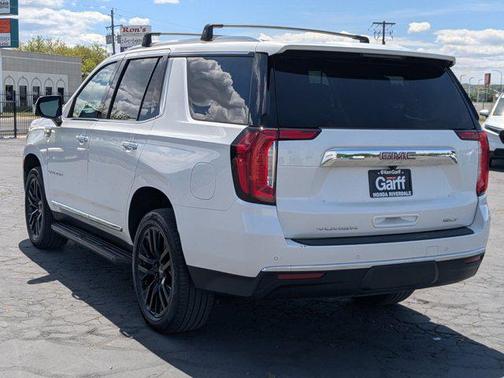 White Frost Tricoat 2021 GMC Yukon SLT