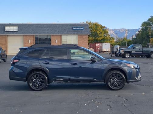 Cosmic Blue Pearl 2024 Subaru Outback Onyx Edition