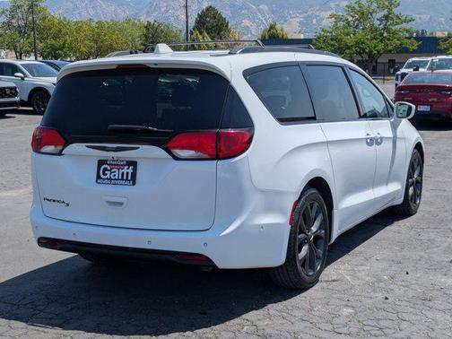 2019 Chrysler Pacifica Touring-L Plus