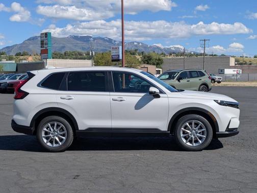 Platinum White Pearl 2026 Honda CR-V EX AWD