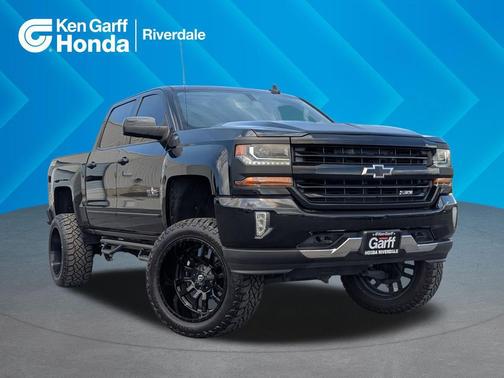 Black 2018 Chevrolet Silverado 1500 2LT