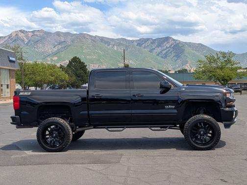 Black 2018 Chevrolet Silverado 1500 2LT