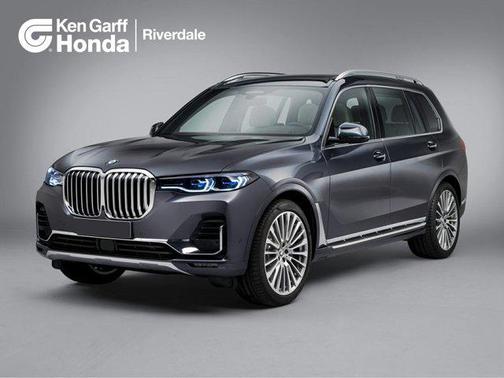 Mineral White Metallic 2022 BMW X7 xDrive40i
