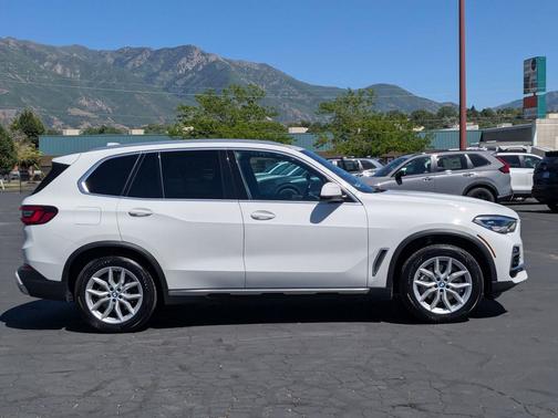 Alpine White 2020 BMW X5 xDrive40i