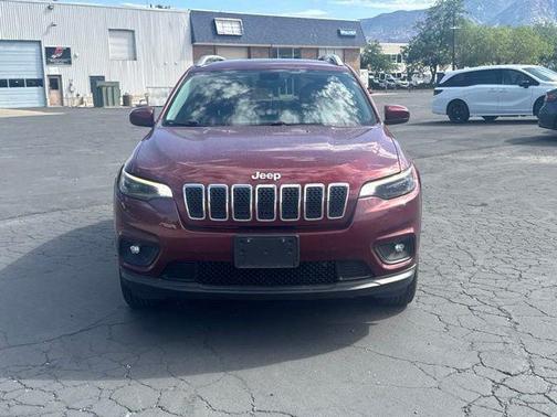 Velvet Red Pearlcoat 2019 Jeep Cherokee Latitude Plus