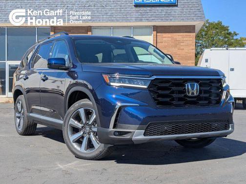 2025 Honda Pilot Touring 8-Passenger