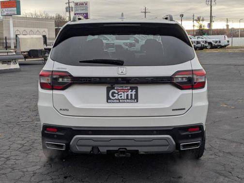 2023 Honda Pilot Touring 8-Passenger