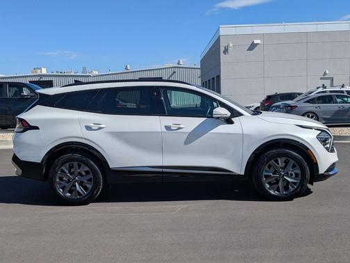 Snow White Pearl 2025 Kia Sportage Hybrid SX-Prestige
