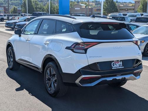 Snow White Pearl 2025 Kia Sportage Hybrid SX-Prestige