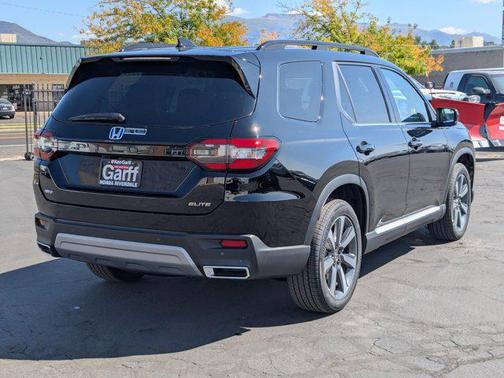 2025 Honda Pilot Elite