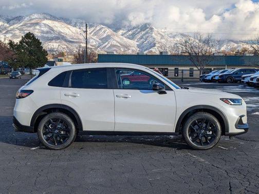 2025 Honda HR-V AWD Sport