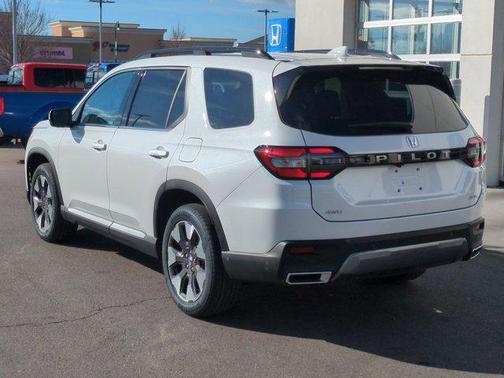 Platinum White Pearl 2026 Honda Pilot Elite