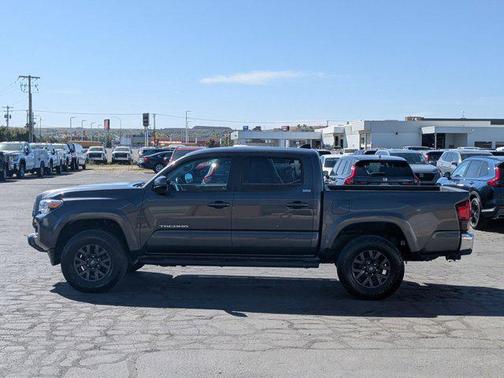 2020 Toyota Tacoma SR5