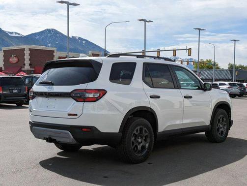 2025 Honda Pilot TrailSport
