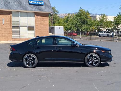 Crystal Black Pearl 2026 Honda Accord SE