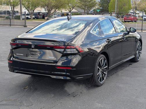 Crystal Black Pearl 2026 Honda Accord Hybrid Touring