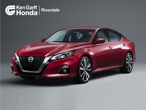 Gun Metallic 2022 Nissan Altima SR FWD