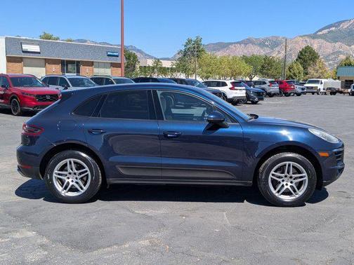 2017 Porsche Macan Sport Utility