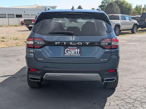 Smoke Blue Pearl 2026 Honda Pilot Elite