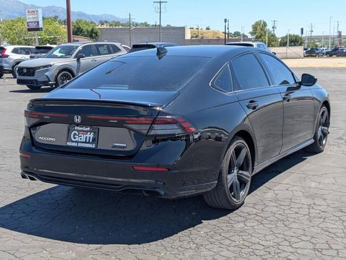 Crystal Black Pearl 2024 Honda Accord Hybrid Sport-L