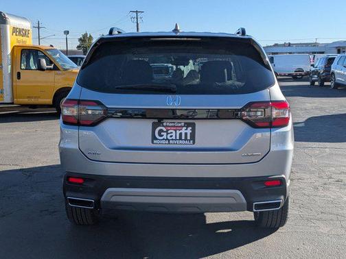 2025 Honda Pilot Touring 8-Passenger