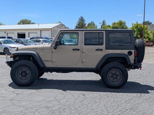 Mojave Sand Clearcoat 2016 Jeep Wrangler Unlimited Rubicon