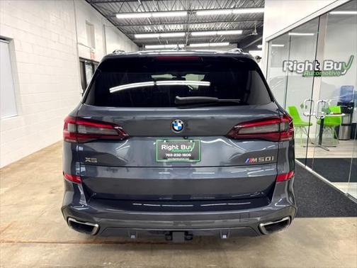 2021 BMW X5 M50i
