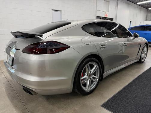 2013 Porsche Panamera Turbo