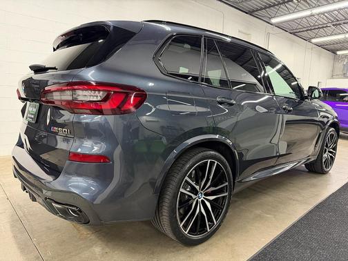 2022 BMW X5 M50i