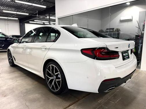 2023 BMW 540 i xDrive