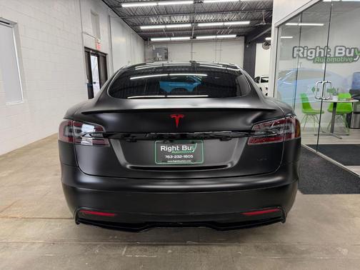 2021 Tesla Model S Plaid