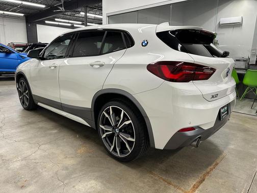 2022 BMW X2 xDrive28i