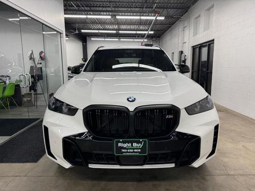 2025 BMW X5 M60i