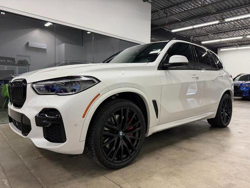 2023 BMW X5 M50i