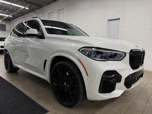2023 BMW X5 M50i