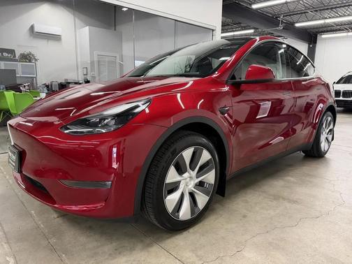 2024 Tesla Model Y Long Range Dual Motor All-Wheel Drive