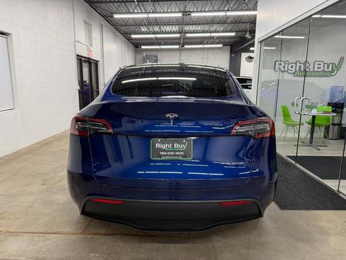 2023 Tesla Model Y Long Range Dual Motor All-Wheel Drive