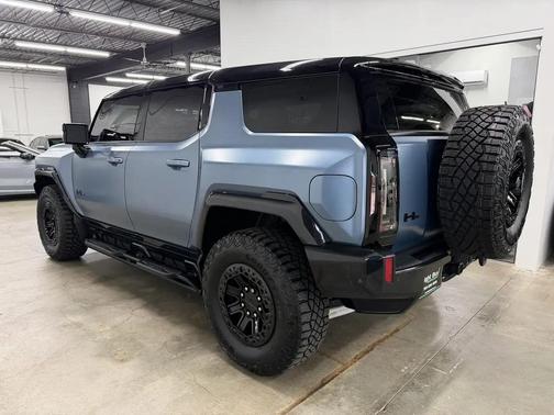 Neptune Blue Matte 2024 GMC HUMMER EV SUV 3X