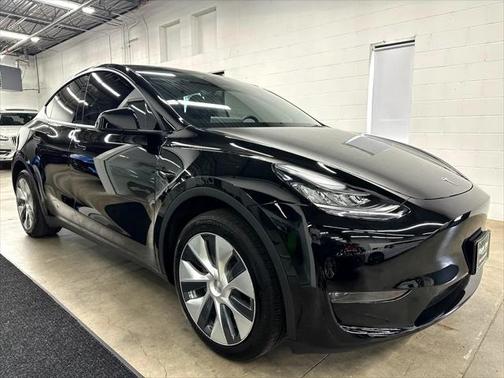 2023 Tesla Model Y Long Range Dual Motor All-Wheel Drive