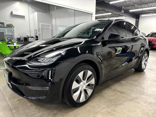 2023 Tesla Model Y Long Range Dual Motor All-Wheel Drive