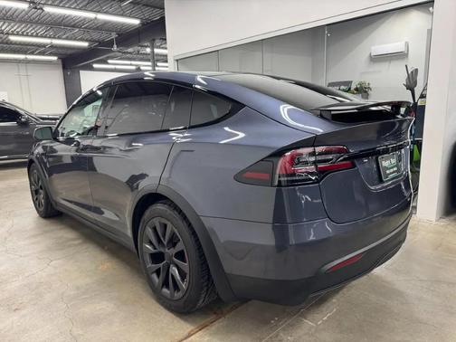 2023 Tesla Model X Plaid
