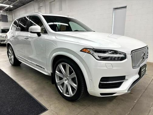 2017 Volvo XC90 Hybrid T8 Inscription