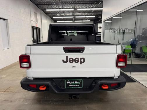 Bright White Clearcoat 2021 Jeep Gladiator Mojave 4x4