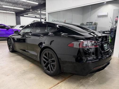 2021 Tesla Model S Plaid