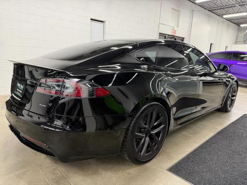 2021 Tesla Model S Plaid