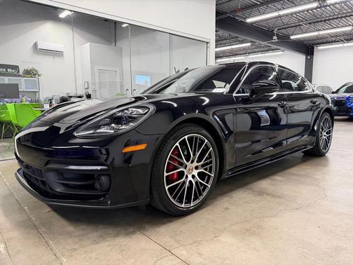 2022 Porsche Panamera 4S Executive
