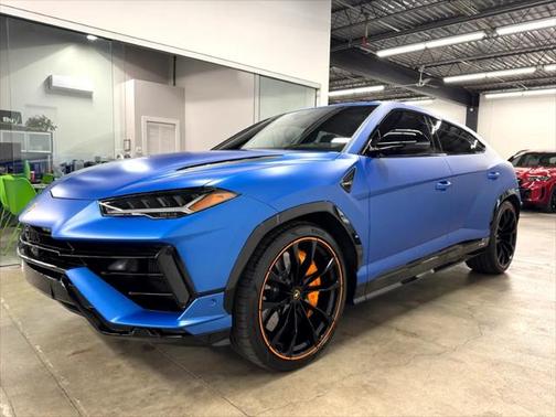2023 Lamborghini Urus S