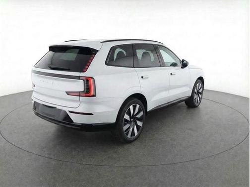 Crystal White 2025 Volvo EX90 Twin Motor Performance Ultra 6-Seater