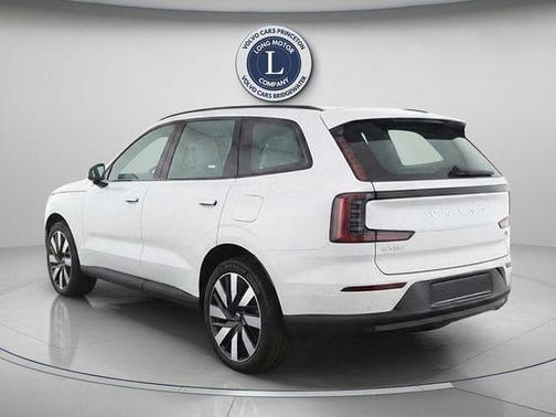 Crystal White 2025 Volvo EX90 Twin Motor Performance Ultra 6-Seater