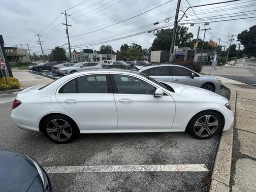 2018 Mercedes-Benz E-Class 4MATIC